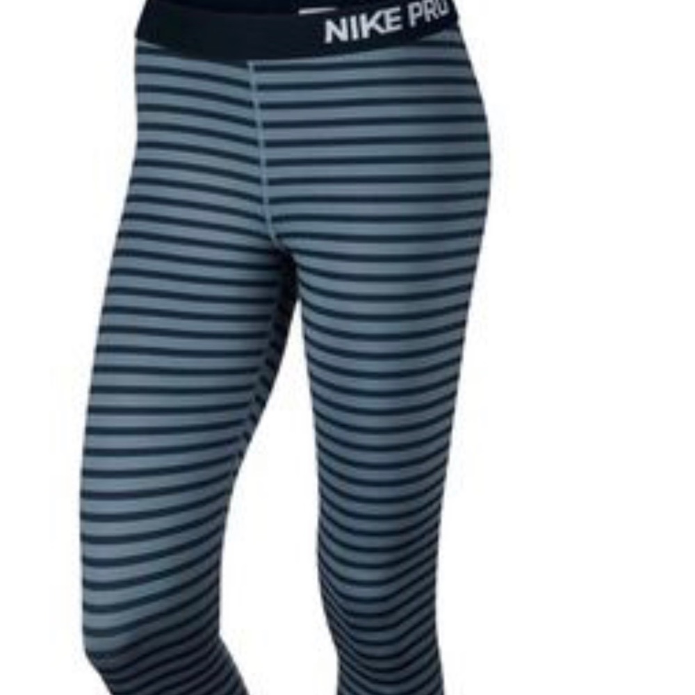 NIKE PRO Cropped cari leggings